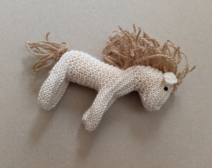 Knitted Horse - Knitted animals - Knitted stuffed animals - Waldorf Toys - Knitted toys - Natural nursery toys - Sustainable toys - NZ made