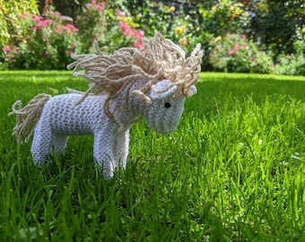 Knitted Horse - Knitted animals - Knitted stuffed animals - Waldorf Toys - Knitted toys - Natural nursery toys - Sustainable toys - NZ made