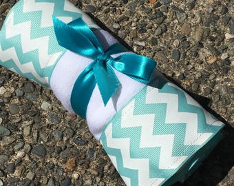 Burp doek / Pad wijzigen: Turquoise Chevron, personalisatie beschikbaar