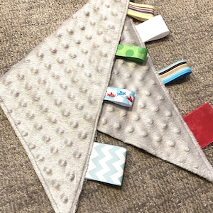 Cinta Burpie / Minky Burp Cloth: Gris Gris Minky, Personalización disponible