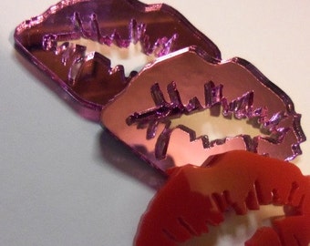 lip charms, lipstick charms, laser cut charms, lips,mirror lips charms,wood lips. Laser cut,cell phone charms