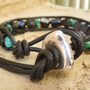 Edgy Black Men&#39;s Wrap bracelet