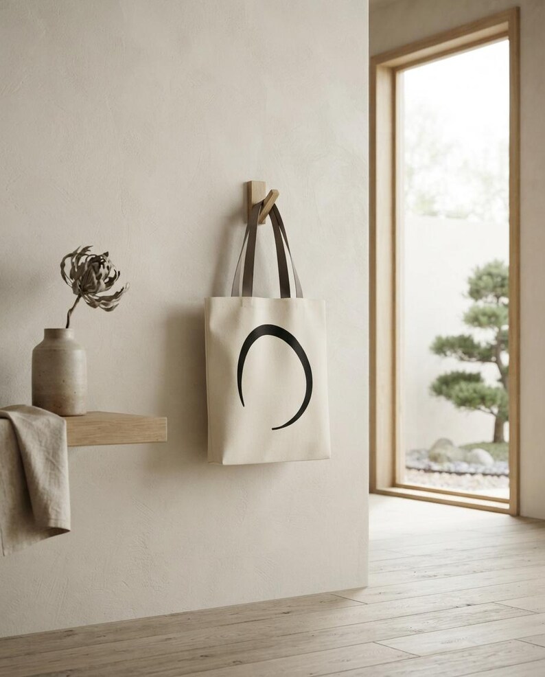 Sumi-e Ensō Canvas Tote Bag | Ensō by Calm & Oak imagen 4