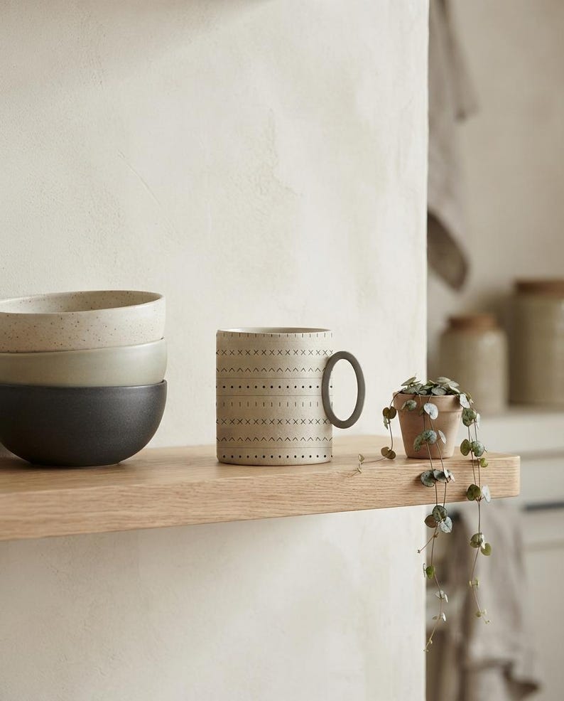 Taza de cerámica Neutral Mudcloth de 325 ml / Neutral Mudcloth de Calm & Oak imagen 3