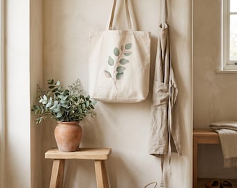 Bolso tote Japandi Eucalyptus Fresco — Lona neutra minimalista / Calm & Oak