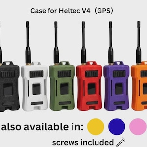 Op de afbeelding: Zes beschermhoezen voor Heltec V4 GPS-apparaten in zwart, wit, olijfgroen, rood, paars en oranje. Elke hoes heeft een zwarte antenne, een rechthoekige uitsparing voor het scherm en een gestructureerde grip. Tekst: Case for Heltec V4 (GPS), also available in, screws included.