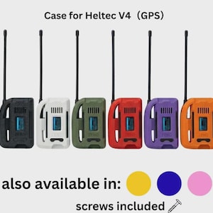 Op de afbeelding: Zes beschermhoezen voor Heltec V4 GPS-apparaten, elk met een zwarte antenne, in zwart, wit, olijfgroen, rood, paars en oranje. De tekst luidt Case for Heltec V4 (GPS), also available in en screws included, met gele, blauwe en roze cirkels.