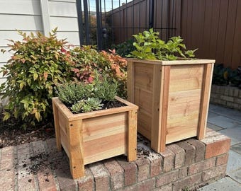 Custom Cedar Garden Planter, Raised Wooden Flower and Herb Bed, Personalized Engraved Planter Box, Backyard Gardening Gift