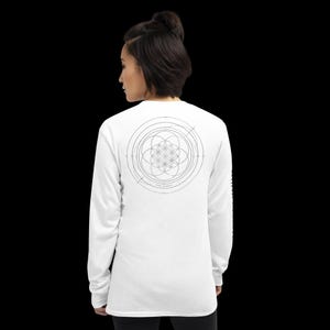 Think Celestial Blume des Lebens Langarm-Shirt | Heilige Geometrie Mandala Grafik | Minimalistisches T-Shirt