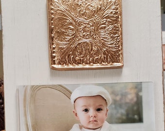 Handmade Wood Frame 4x6 Photo Painted Off White Distressed With A Gold Leaf Deco Design.