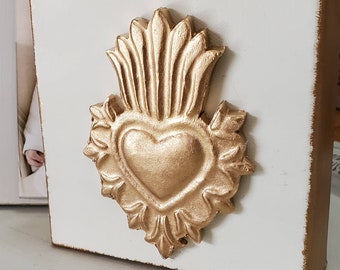 Sacred Heart With Gold 5x5 - Hostess Gift- Holidays - A Happy Gift - Housewarming Gift - Holiday Decorations - Religious Gift.