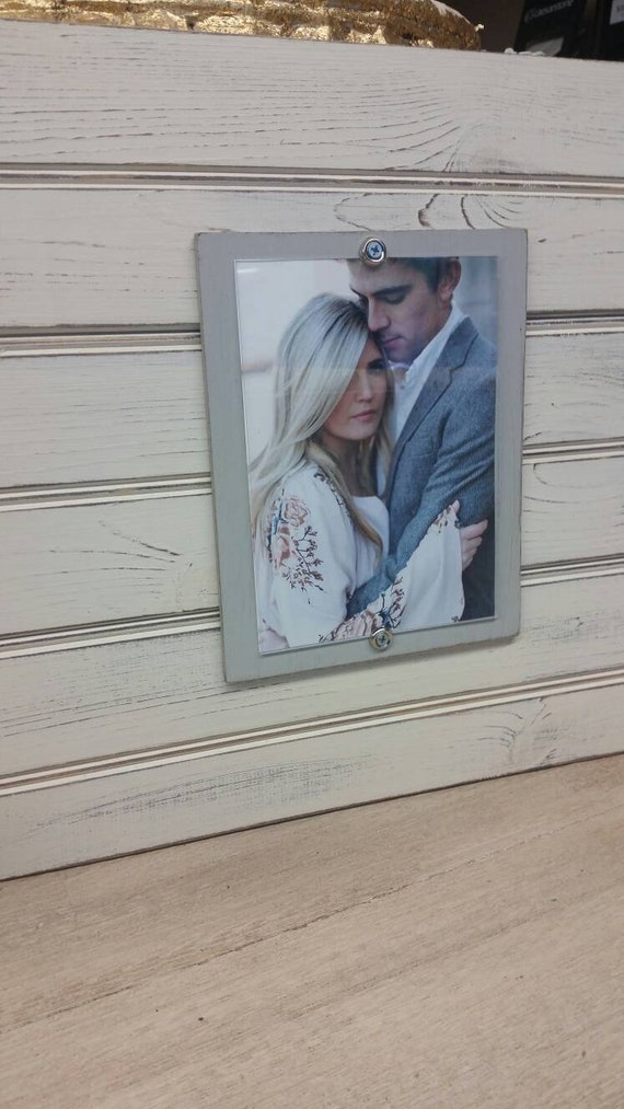 Handmade Beadboard Picture Frame: Aged White Wood, 5x7 Photo