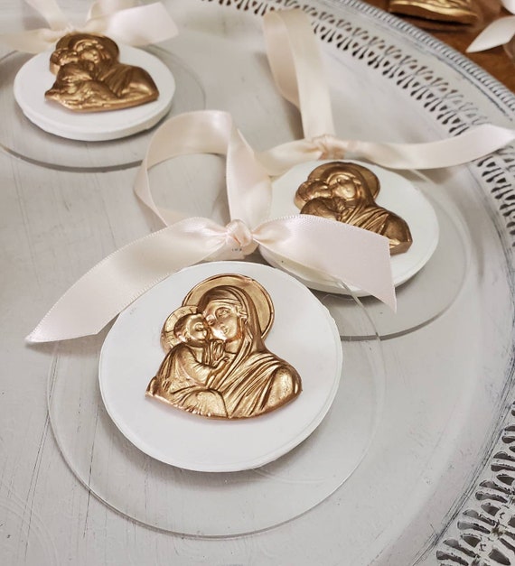 Handmade Gold Intaglio Ornament: Mary and Baby Jesus Acrylic Hanging Decoration