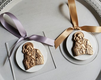 Hanging Gold Leaf Intaglio Ornament on Acrylic - Mary and Baby Jesus - Christmas Gift - Religious - Blessing - Christian- Hostess Gift