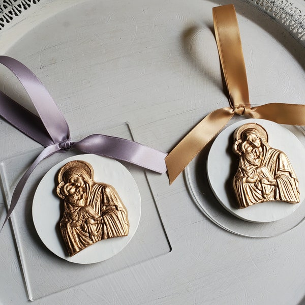 Adorno de María y el Niño Jesús en pan de oro: regalo cristiano hecho a mano