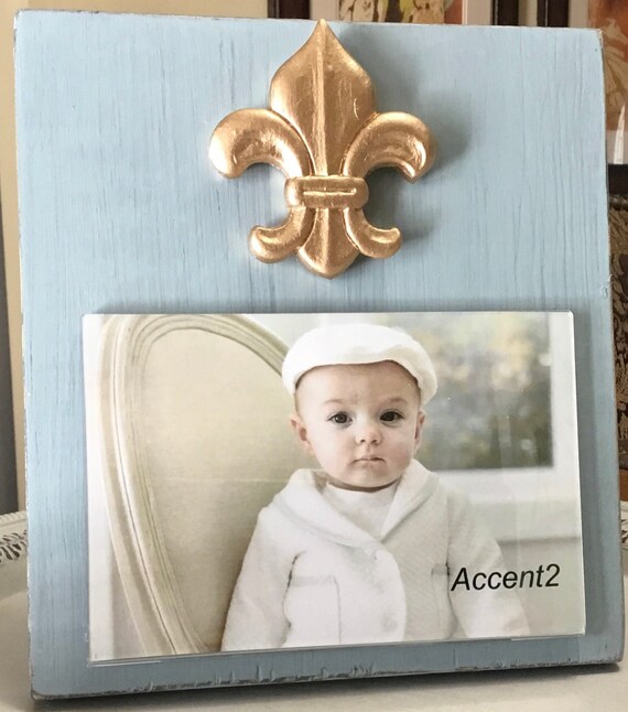 Handmade Distressed Wood Photo Frame: Duck Egg Blue, Gold Fleur de Lis (4x6)