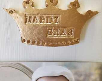 Handmade Wood Frame 4x6 Photo Painted Off White Distressed With A Gold Clay Crown - Mardi Gras - Nola- New Orleans