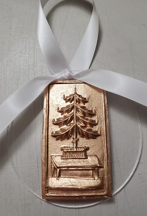 Gold Leaf Intaglio Christmas Tree Ornament: Acrylic Candle Design