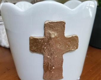 Scalloped White Ceramic Planter Pot: Handmade Gold Cross Decor