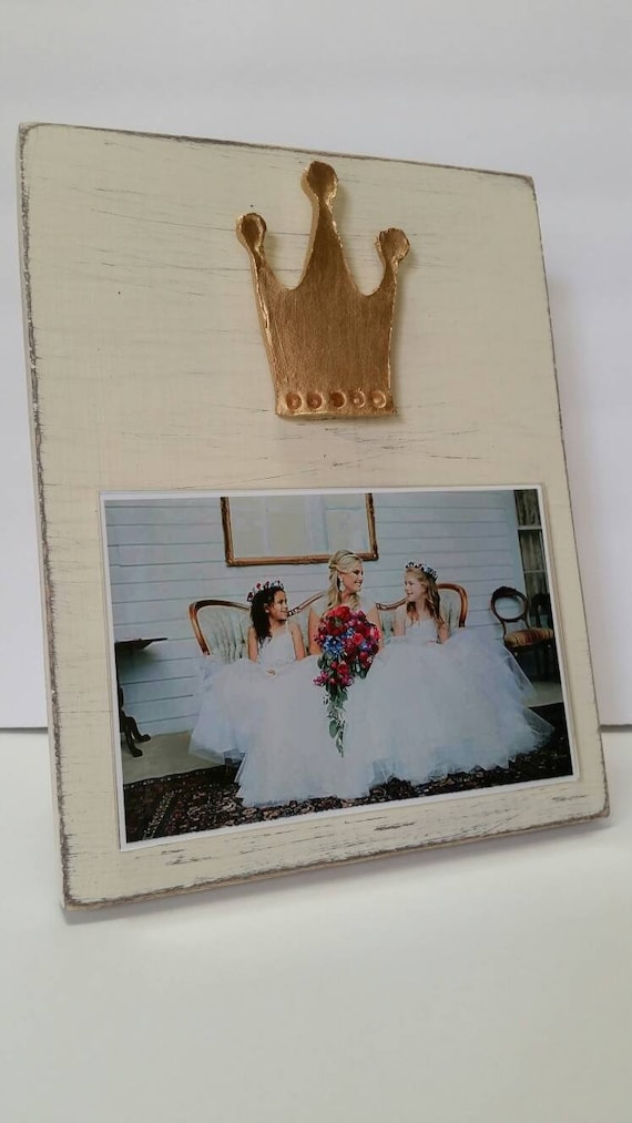 Handmade Distressed Wood Photo Frame with Gold Crown - 4x6