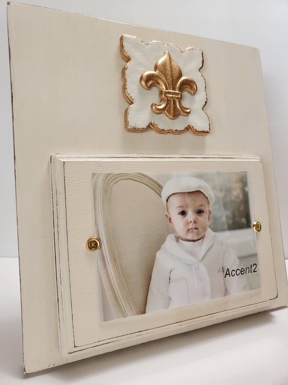 Handmade Distressed Wood Picture Frame: Oyster White, Gold Fleur-de-lis