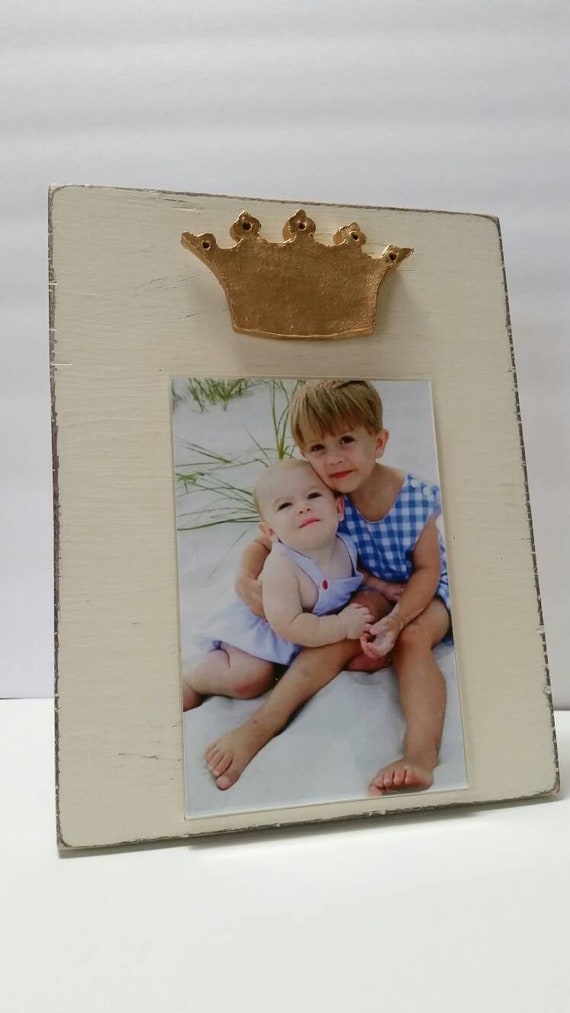 Handmade Distressed Wood 4x6 Photo Frame with Gold Crown