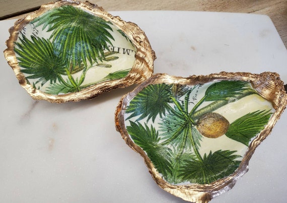 Gold Leaf Oyster Shell Ring Dish: Coastal Palm Design