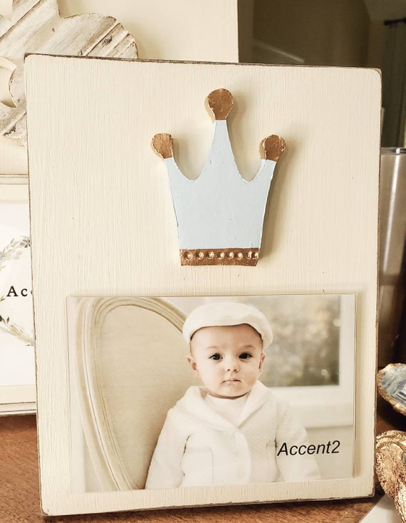 Handmade Distressed Wood 4x6 Photo Frame: Off White & Gold Crown