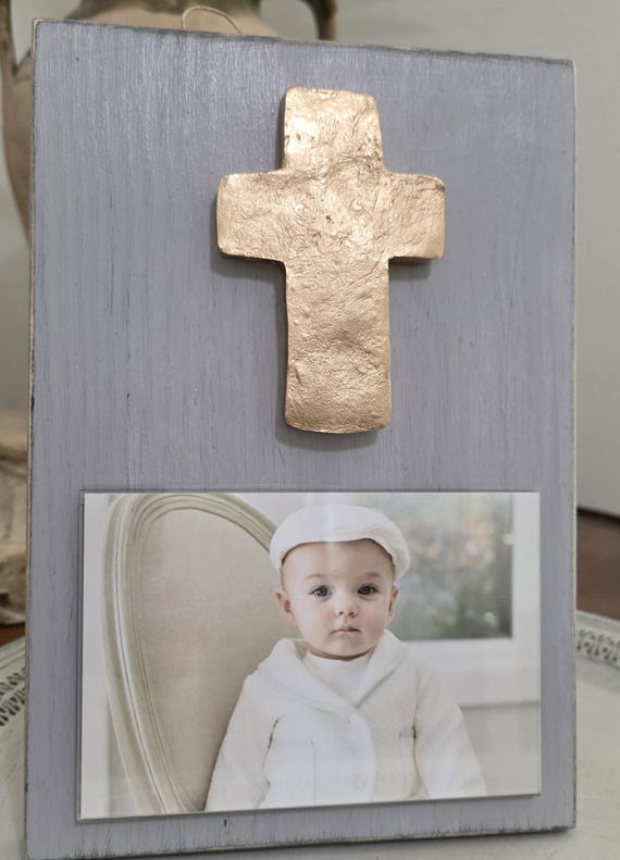 Handmade Gold Leaf Cross Frame: Distressed Oyster White or Chicago Gray Wood For A 4x6 Horizontal Photo