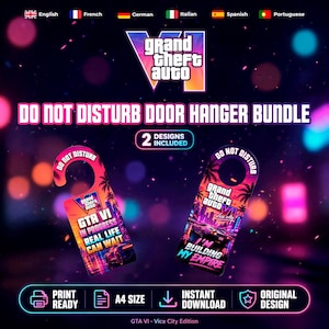 Op de afbeelding: Een set van twee deurhangers in Grand Theft Auto VI thema met een neon roze en paars zonsondergang ontwerp. De hangers bevatten de tekst DO NOT DISTURB, GTA VI IN PROGRESS REAL LIFE CAN WAIT en I'M BUILDING MY EMPIRE in een opvallende stijl.