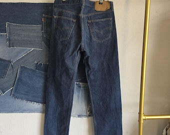 90s Vintage Levis 501 XX Made in USA 36x32