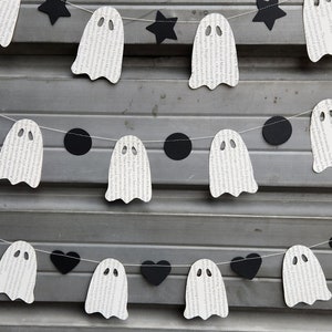 Teen Take & Make: Ghostly Garlands