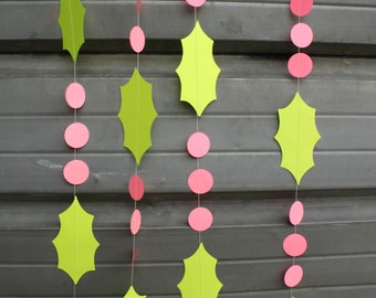 Holly Garland, Paper Garland, Christmas Decoration, Christmas Garland, Holiday Decorations, Holly Leaves, 10 feet long