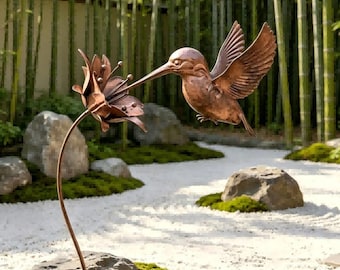 Estaca de jardín de colibrí hecha a mano / Decoración de jardín de metal con forma de flor, adorno de césped para exteriores, escultura de pájaro y flor