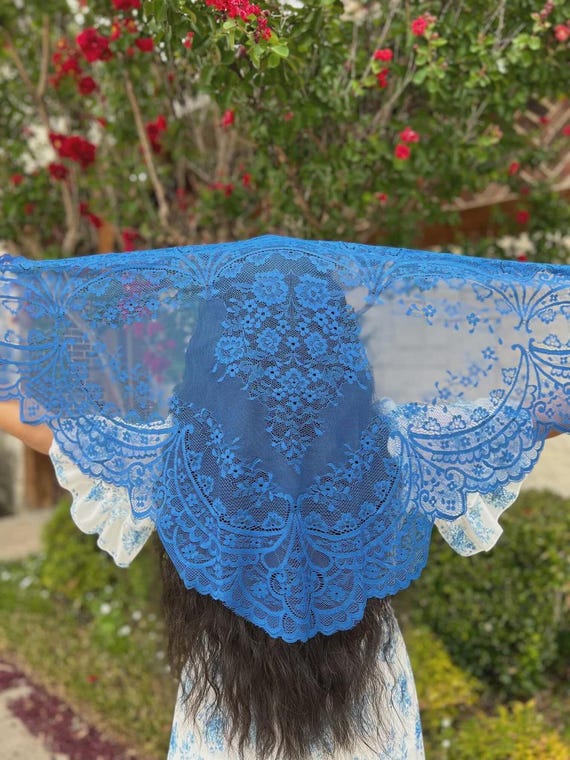 Sevillana Spanish Mantilla Veil | Traditional Spanish Lace Mantilla | Catholic Veil | Church Veil | Elegant Head Covering