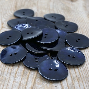 Set of 6 navy blue shell buttons, genuine mother-of-pearl akoya, choose size, for sewing, knitting, crochet, crafting, scrapbooks, jewelry