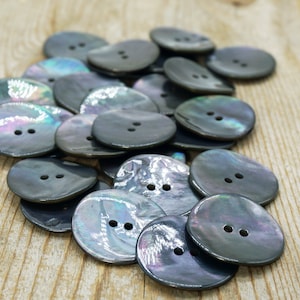 Set of 6 smoke grey shell buttons, genuine mother-of-pearl akoya, choose size, for sewing, knitting, crochet, crafting, scrapbooks, jewelry