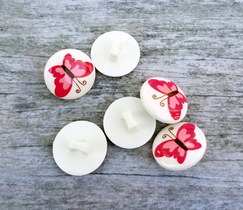 set of 6 plastic novelty shank buttons pink butterfly buttons fun vintage style butterfly buttons 58 15mm