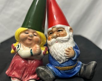 Vintage 1979 Unieboek Gnomeliweds Gnome Salt Pepper Shakers Ceramic Couple Japan
