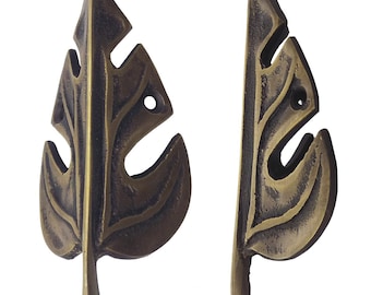 Set of 2 pcs  - 80 mm Brass Skiffers / Corner Protector for Skirtings & Cabinetry - Monstera Leaf / Antique Brass