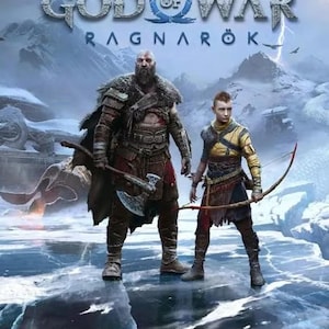 Può includere: La copertina del videogioco God of War Ragnarök raffigura un guerriero barbuto in armatura di cuoio con un'ascia d'argento e un giovane compagno con un arco. Si trovano su una superficie ghiacciata incrinata davanti a montagne innevate e fulmini.