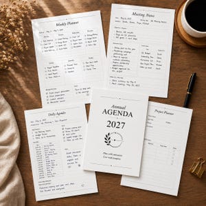 Puede incluir: Una colección de hojas de papel para planificador que incluye un planificador semanal, notas de reunión, agenda diaria, agenda anual 2027 y planificador de proyectos. Las páginas presentan texto impreso en negro, casillas de verificación y líneas.