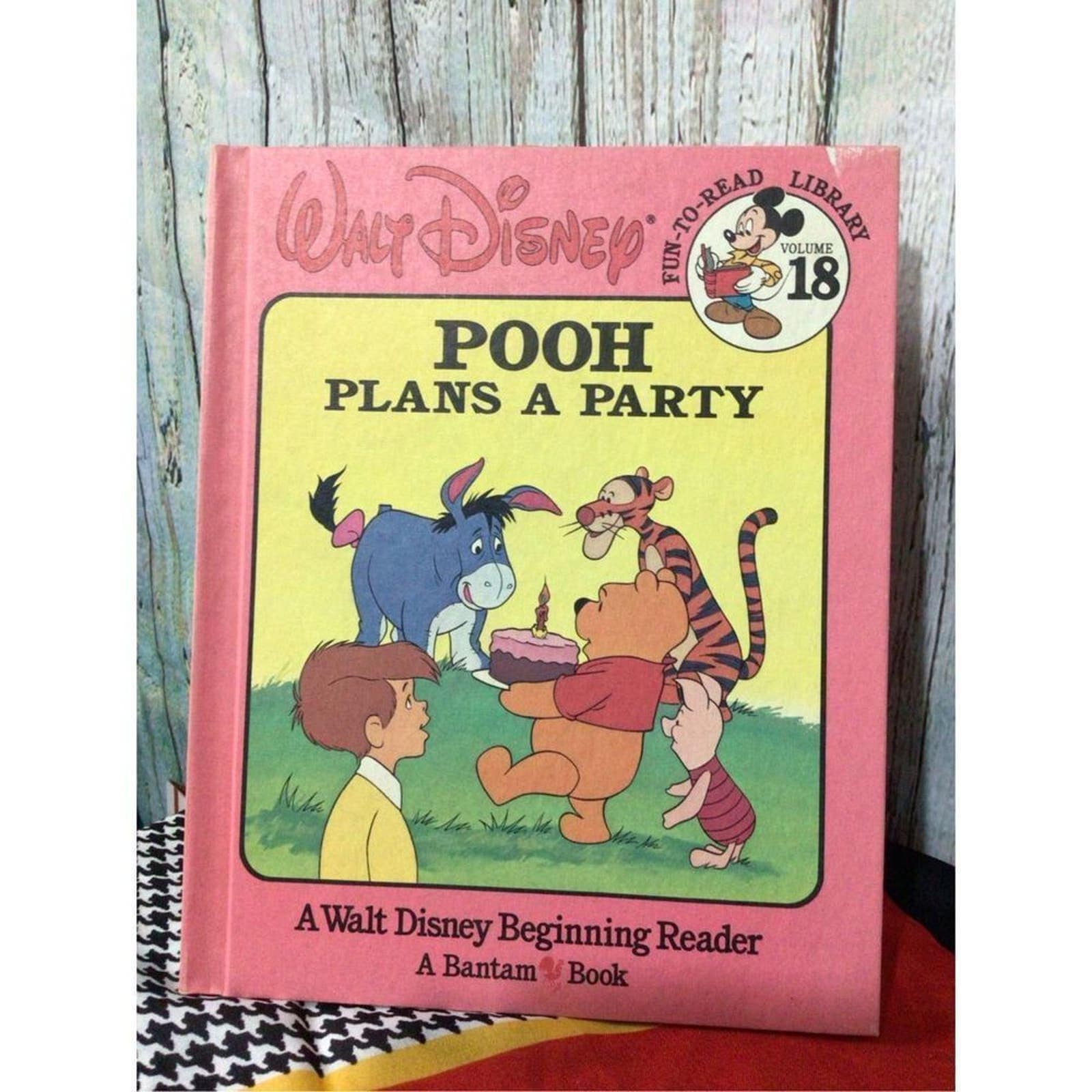 1986 Pooh Plans A party Walt Disney Hardback Book - Etsy