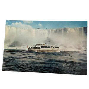 1960’s Photo Postcard Maid of The Mist Niagara Falls