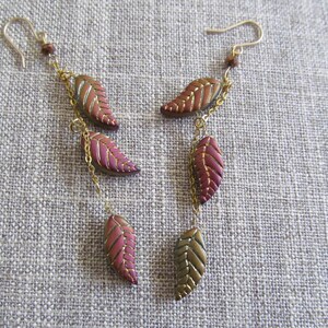 Dangle leaf earrings