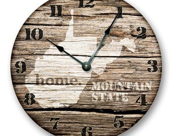 Reloj del estado de Virginia Occidental: Decoración de pared de madera del estado de la montaña (26,7 cm)