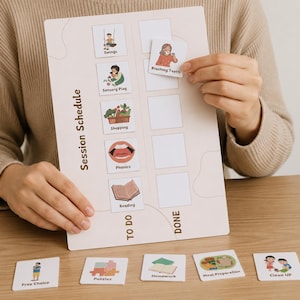 Könnte beinhalten: Ein Stundenplan mit illustrierten Aktivitätskarten. Auf der Tafel stehen die Wörter "Session Schedule", "To Do" und "Done". Zu den Aktivitätskarten gehören "Swings", "Brushing Teeth", "Sensory Play", "Shopping", "Phonics" und "Reading".