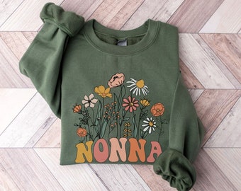 Nonna Sweatshirt, Wildflowers Grandma Sweatshirt, Gift for New Grandmother Est 2023, Pregnancy Announcement, Nana Baby Reveal Gift Mimi