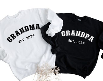 Grandma and Grandpa Sweatshirts, Pregnancy Reveal Sweatshirt Gift Pregnancy Announcement for Grandparents Grandma Est 2024 Grandpa Est 2024
