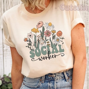 School Social Worker T-Shirt, Social Worker T-shirt, School Social Worker Gifts, Social Worker Shirt, Gift, Wildflower shirt